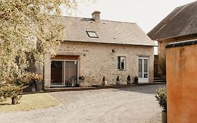 Le Clos Poulain Petits Gites De Charme Et Chambres D'Hotes Familiales Au Calme Proche Bayeux Et Des Plages